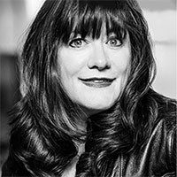 Holi Džordž-Voren Dženis: Njen život i muzika