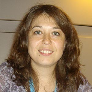 Karina Rozenfeld Tajna vatra