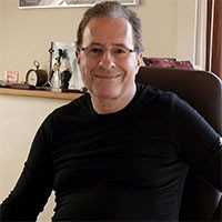 Piter Džejms Nepobitan dokaz Nedovoljno mrtav